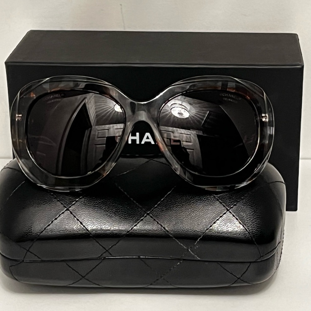 CHANEL Tweed Acetate Brown/Gray Sunglasses (CH5323) w/ Polarized Lenses - Picture 3 of 7